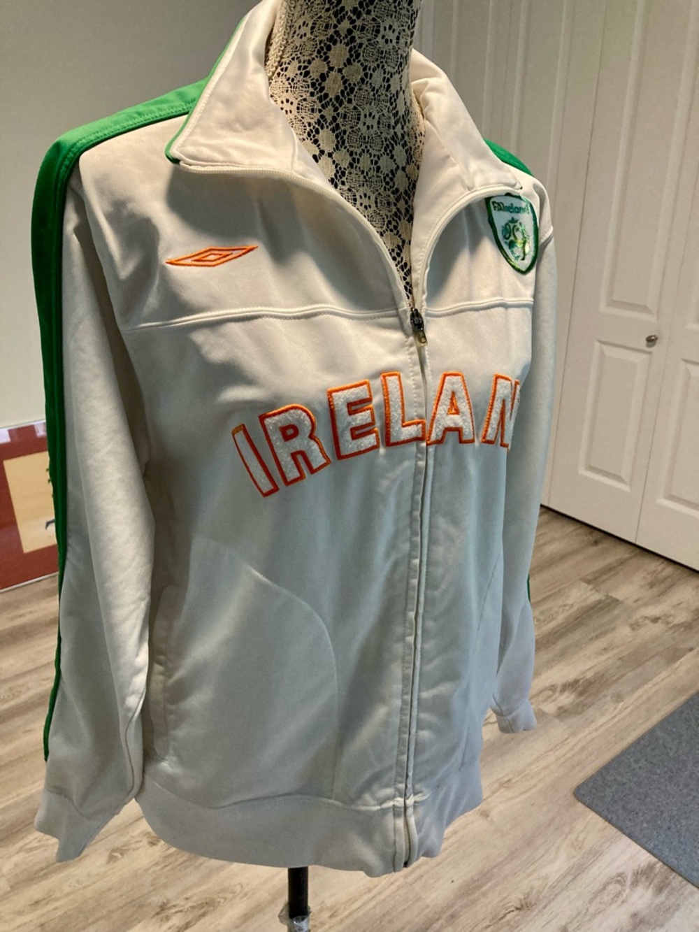 Umbro Official White and Green Ireland Embroidered Track Jacket